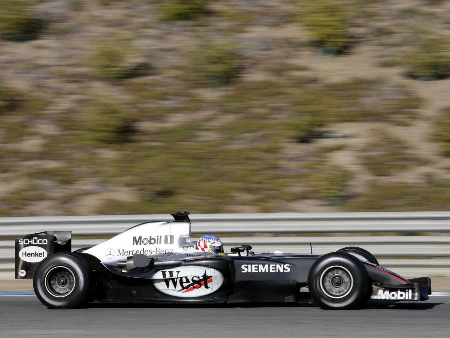  McLaren Mercedes-Benz MP4-20 2005 года  (фото 8 из 9)